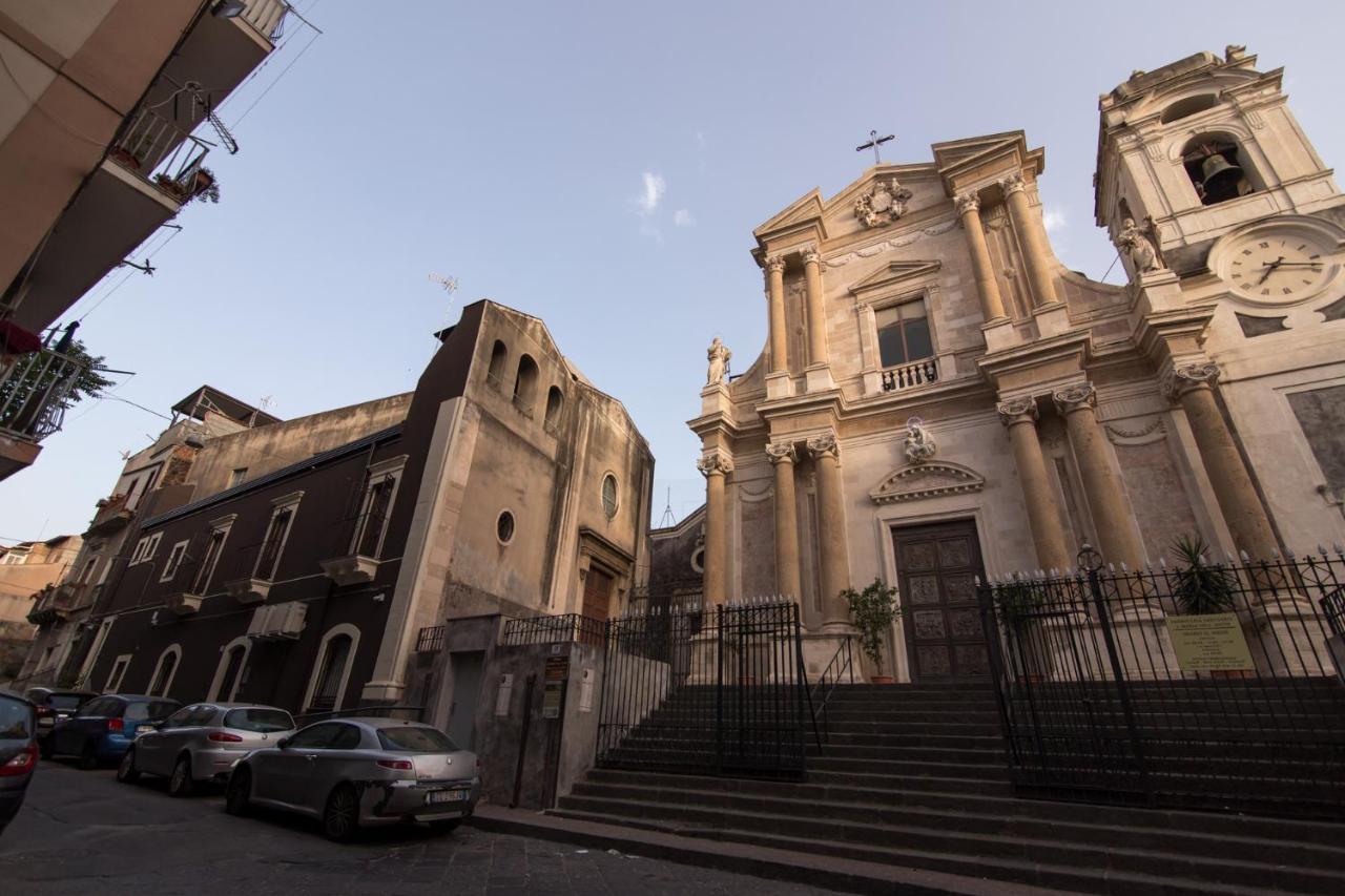 Il Sacrato Di Casa Loreto Катания Экстерьер фото